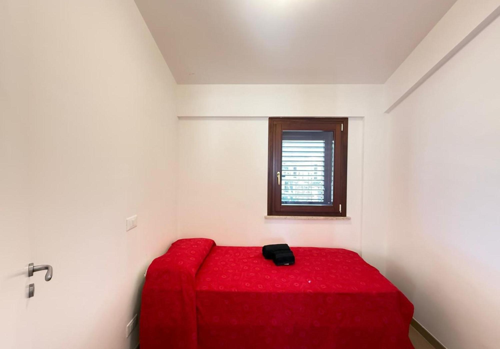 Semplice Bnb Bonagia Валдериче Екстериор снимка